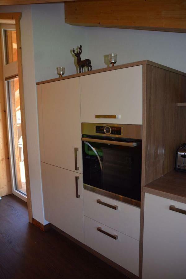 Christine Apartment *